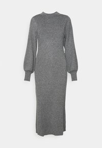 Lång, stickad grå klänning med en figursydd överdel och ballongsärmar. Ribbade texturer, rundad halsringning och längd till mitt på vaden. Inga synliga mönster.