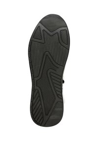 Suela de zapato de goma con un diseño texturizado en negro que presenta surcos y patrones diagonales para mayor tracción y durabilidad.