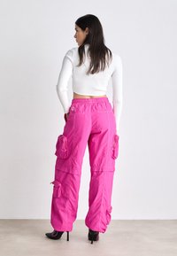 HUGO HALELUL - Cargobukse - bright pink