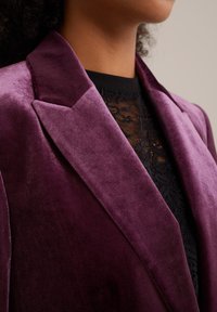 WE Fashion Žakete - violet