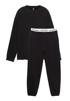 SET - Zestaw bielizny nocnej