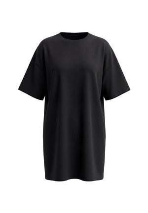 Rochie tip tricou neagră oversized cu mâneci scurte, guler rotund, croială largă și material neted, prezentată pe un fundal alb.