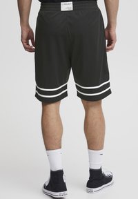 11 Project PRZAINE REGULAR FIT - Shorts - true black