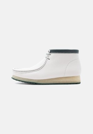 WALLA BOOT - Gležnjarji z vezalkami - white