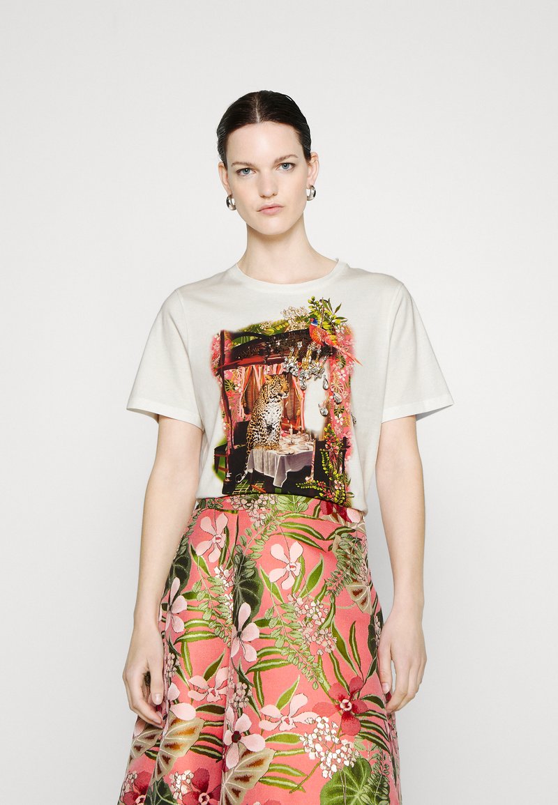 Marc Cain Collections Printed Appliquéd T Shirt WC 48.67 J25 CL 100