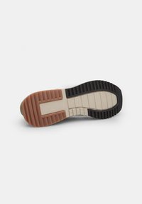 Bata Sneaker low - verde
