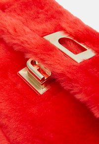 Furla SOFT MINI CROSSBODY - Axelremsväska - spritz