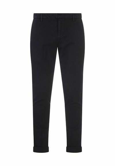 Sorte bomulds chinos med slim fit, der har opfoldede manchetter, flad front og standard bæltestropper. Glat tekstur, klassisk design.