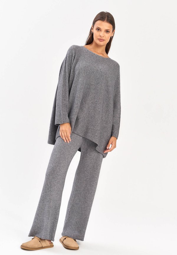 KOMPLET SET - Strickpullover - szary