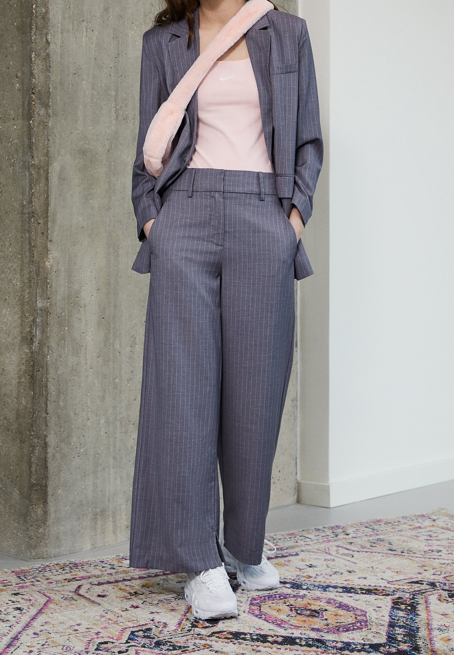 pink and gray nike outfit