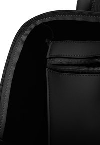 TUCANO Zaino - black