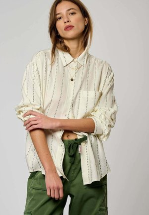 VERSO - Overhemdblouse - ecru