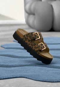 Δεν επιλέχθηκε, brown/black