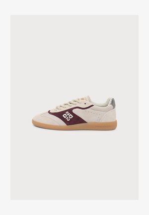 Dsquared2, Baskets basses - white
