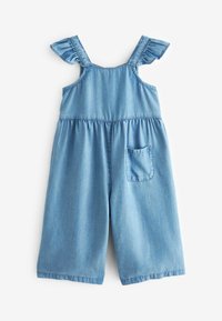 Lysblå denim jumpsuit med flæser på stropperne, elastisk talje og en enkelt lomme på højre ben.