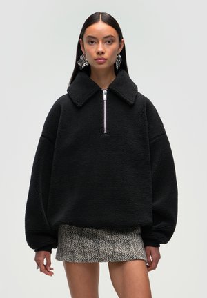 - Bluza z polaru