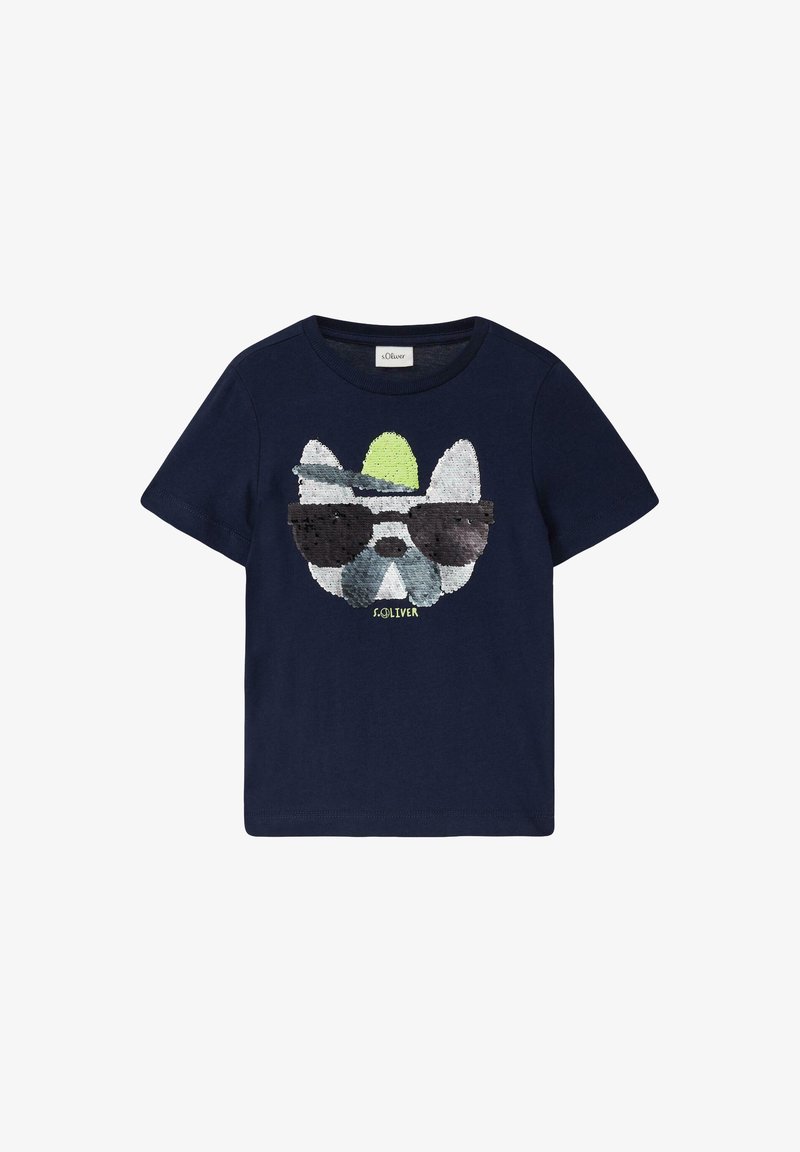 Chemise manches courtes bleu marine avec un visage de chien en sequins portant des lunettes de soleil et un chapeau vert sur le devant.
