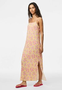 Pieces PCAMBER - Velika haljina - mellow yellow