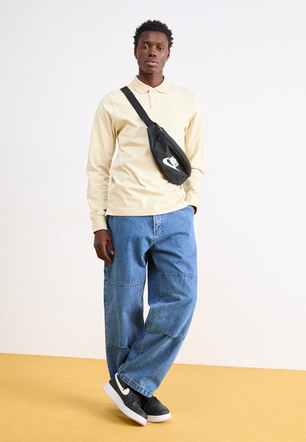 CLUB - Long sleeved top4