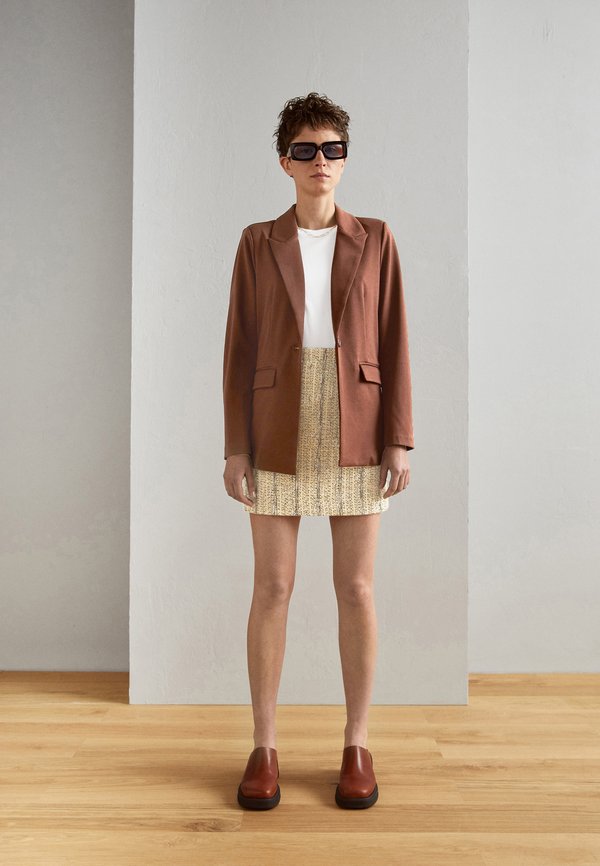 BYRizetta - Blazer - chicory coffee4