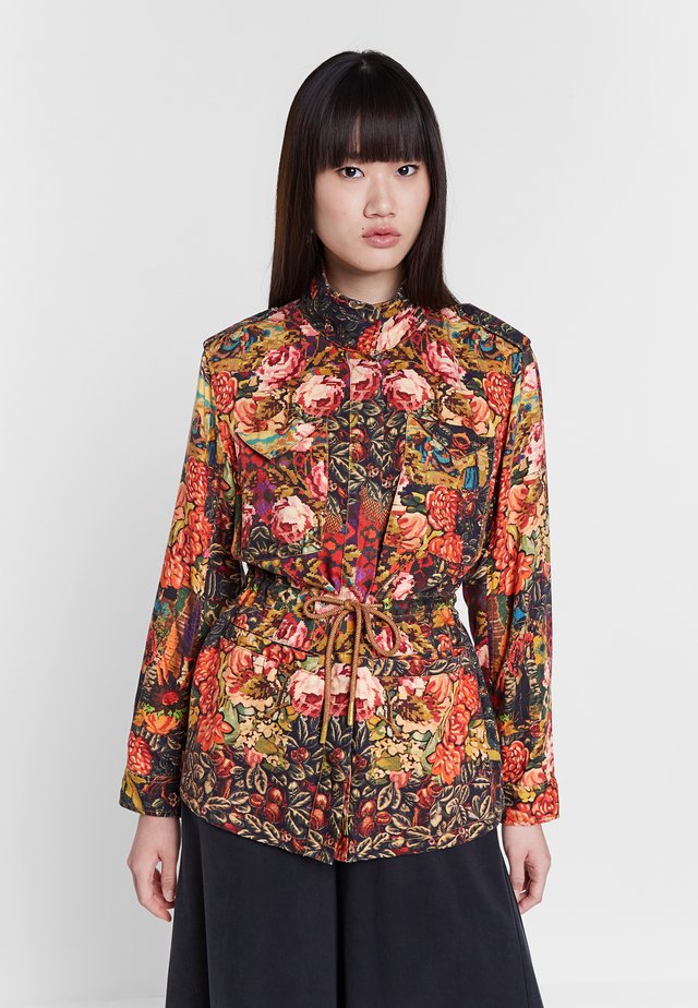 DESIGNED BY M. CHRISTIAN LACROIX - Halflange jas - green