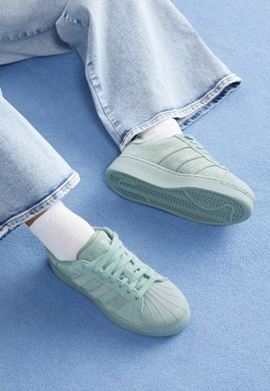 Superstar womens ash green Clearance