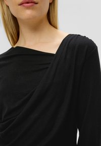 s.Oliver Langarmshirt - schwarz