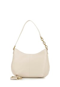 Borsa a spalla in pelle beige con forma curva, dettaglio in catena sul manico e tracolla rimovibile più lunga per maggiore versatilità.