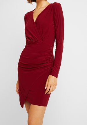 Robe fourreau - red