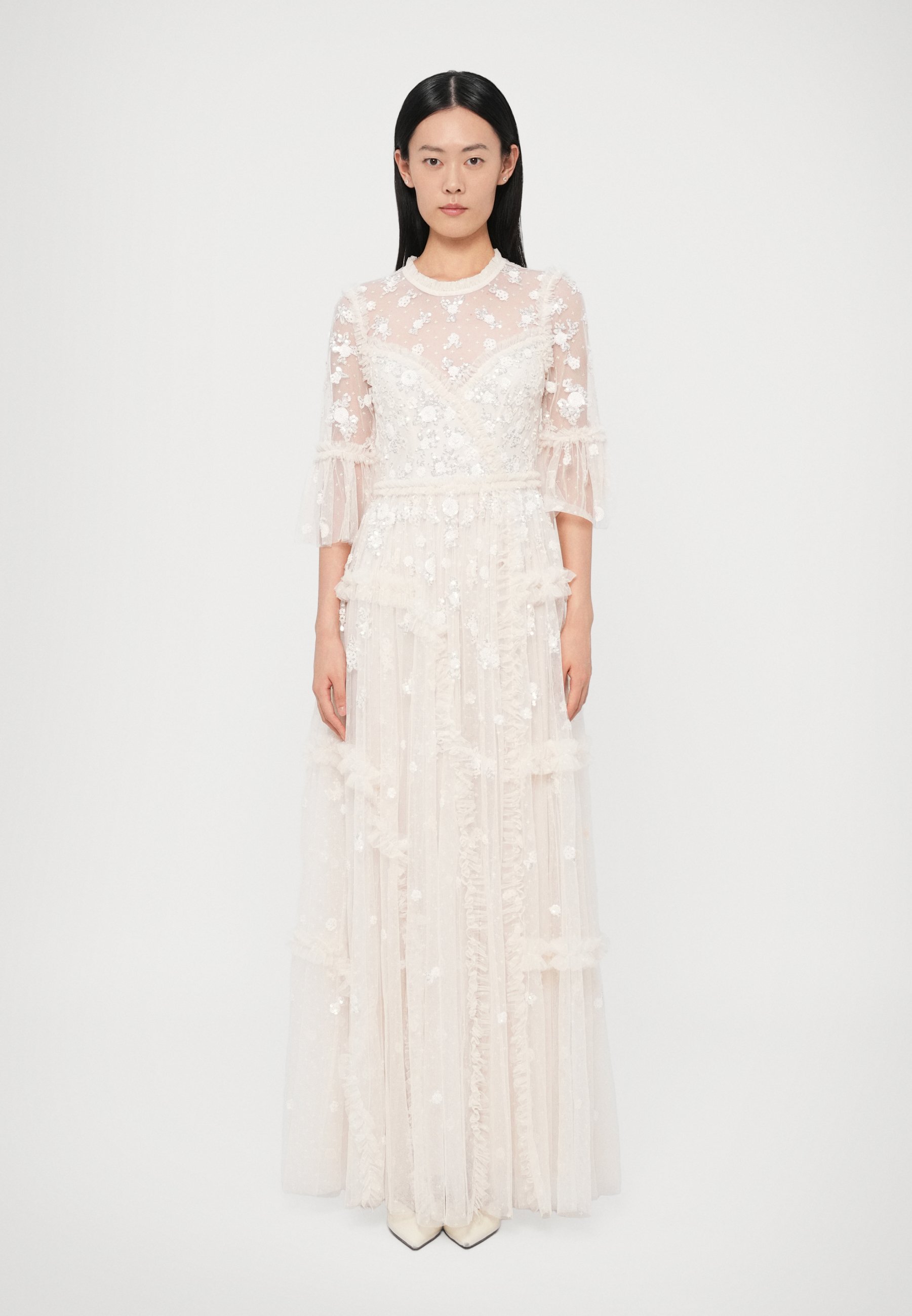 green emerald velvet dress White Embroidered Lace Maxi Beach Wedding Dress main image 0