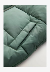 Non sélectionné, green