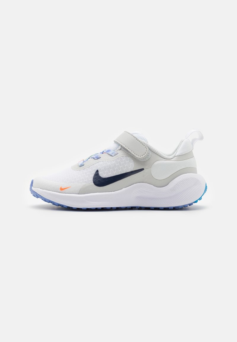 Nike Performance REVOLUTION 7 UNISEX - Chaussures de running sur route - white/midnight navy/photon dust/vapor green