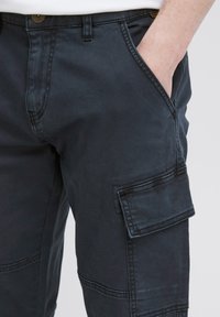 Thumbnail Image 4