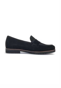 Mocasines de ante negro con punta redondeada y una correa decorativa. Suela de goma texturizada que ofrece agarre; mínimo detalle de costura en la parte superior.