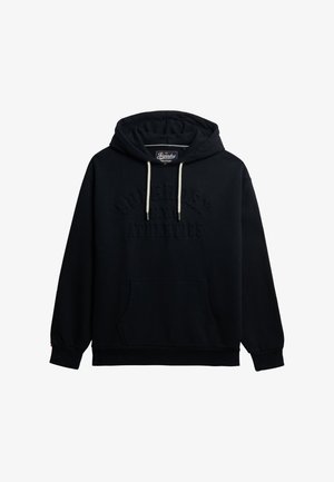 Czarna bluza z kapturem, wykonana z miękkiego materiału, z kangurzą kieszenią, kapturem ze sznurkiem oraz wytłoczonym logo "Superdry Athletics" z przodu.