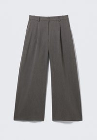 Pantalons larges à rayures grises avec passants de ceinture et plis, présentés à plat sur un fond blanc.