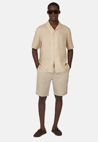 Boggi Milano REGULAR FIT - Camicia - beige