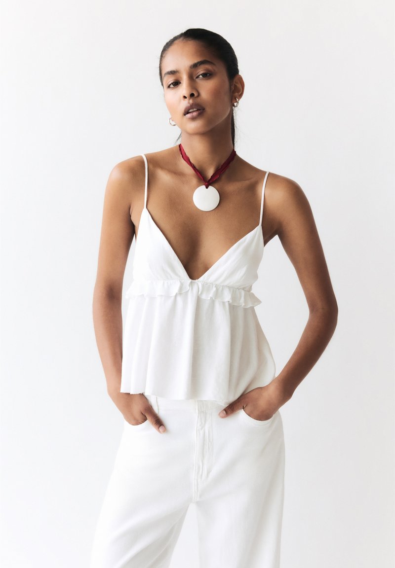 PULL&BEAR RUFFLED STRAPPY  - Débardeur - white