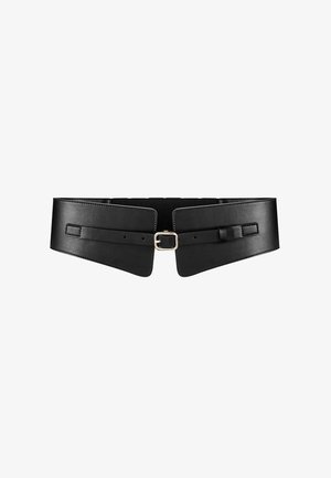 Ceinture large en cuir noir avec boucle rectangulaire argentée et détails cousus, sur fond blanc.