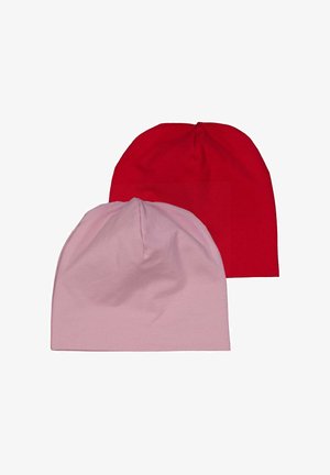 Zwei Beanie-Mützen: eine rote und eine hellrosa. Hergestellt aus weichem, dehnbarem Stoff mit glatter Textur und einfachem Design.