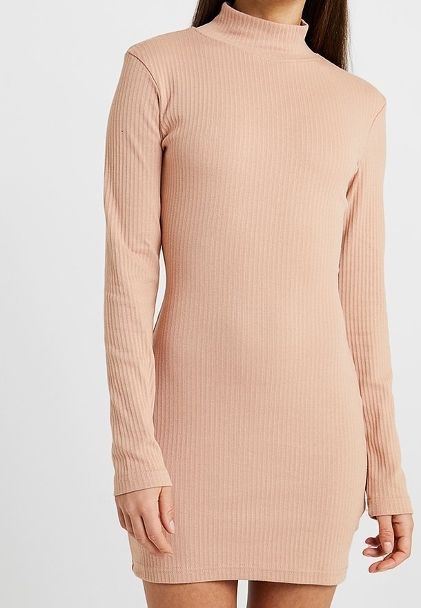 Missguided Petite Shift dress - beige - (Pre-owned) - Zalando.ie