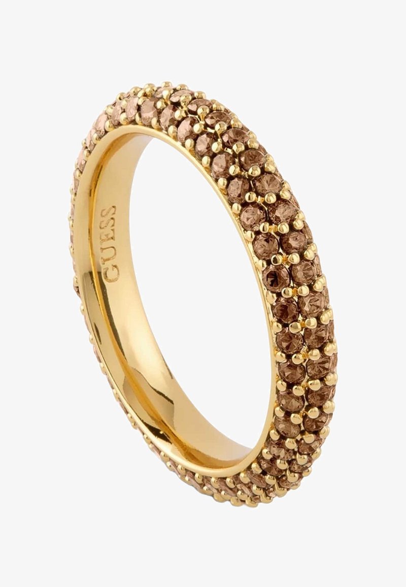 Anneau en bande d'or orné de trois rangées de petits pierres précieuses brunes, gravure intérieure indiquant "GUESS."