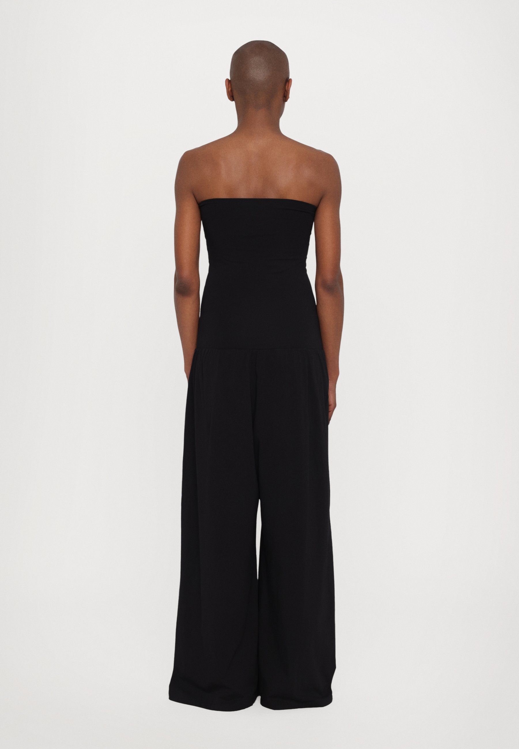 Ａ*Ｕ様 BY MALENE BIRGER✨JUMPSUIT　オールインワン　3 By Malene Birger Black Short Sleeved Jumpsuit – StyleSwap