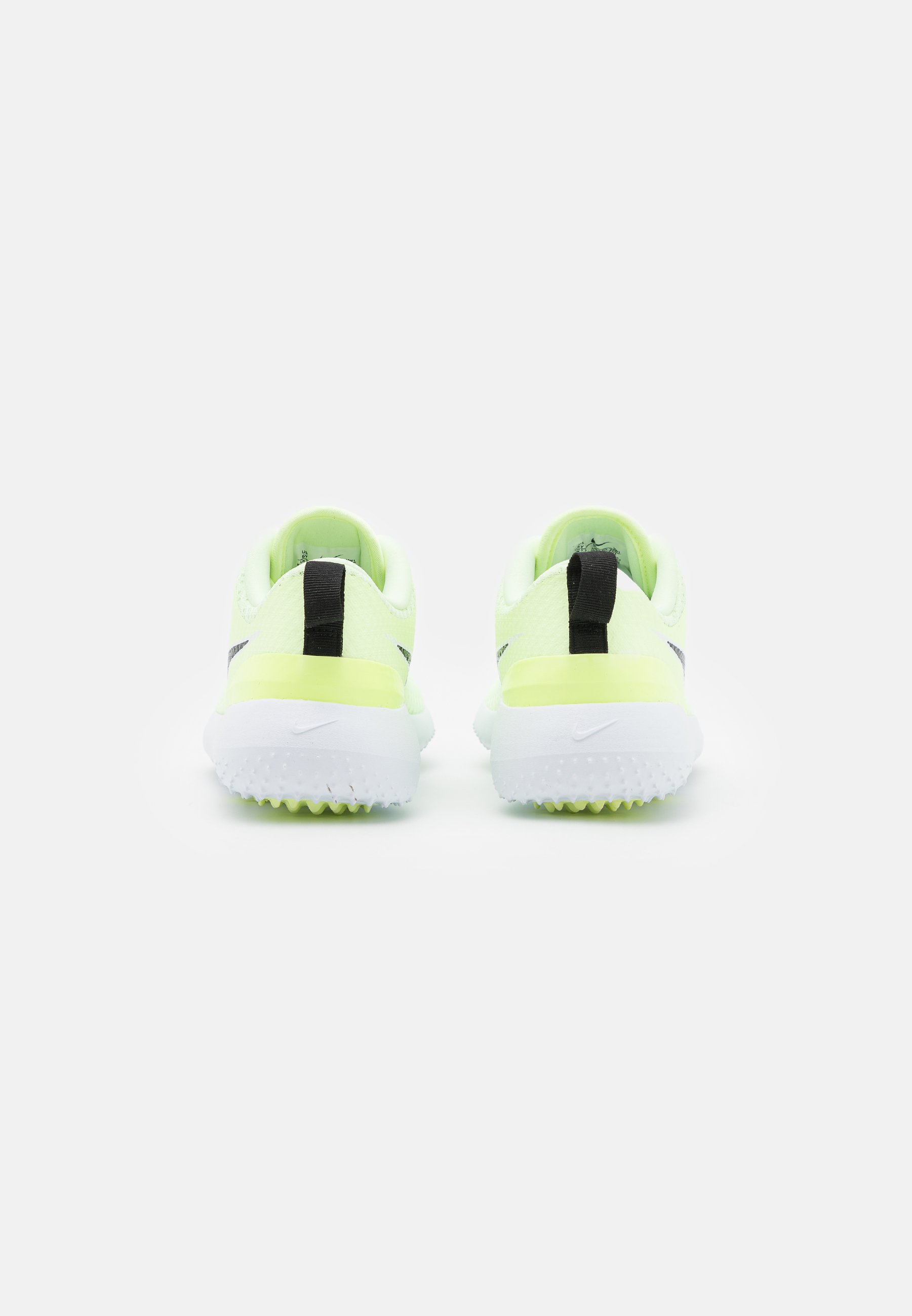 nikes g