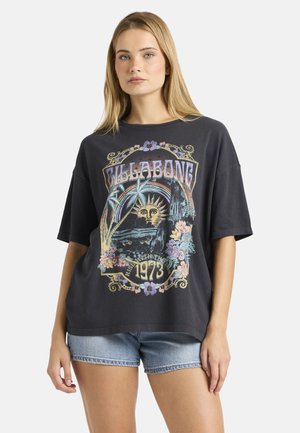 - T-shirt z nadrukiem