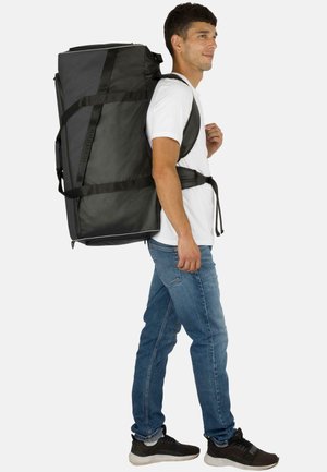Schwarzer gepolsterter Rucksack mit verstellbaren Trägern, in rechteckiger Form, glatter Oberfläche und minimalistischem Design.