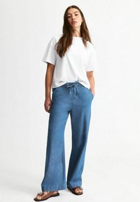 New Look - DRAWSTRING WAIST - Flared Jeans - blue Thumbnail Image 1