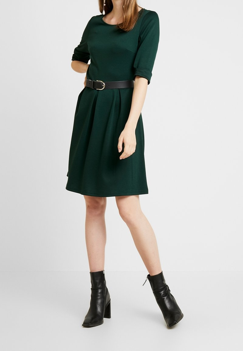 VILA Day dress - dark green - (Pre-owned) - Zalando.ie