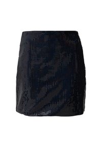 Jupe mini noire avec motif de sequins carrés brillants et taille lisse, silhouette ajustée.
