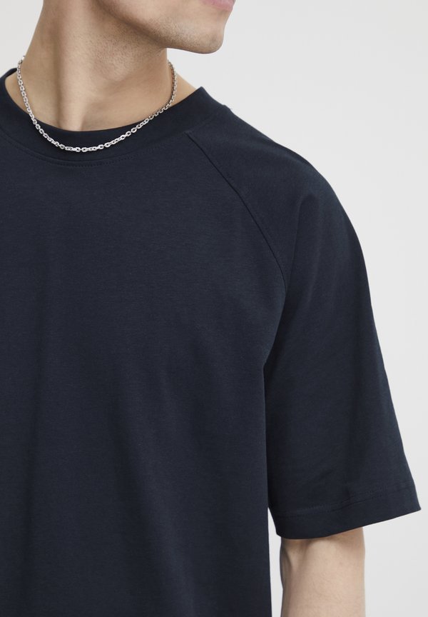 SDEyad - Basic T-shirt3